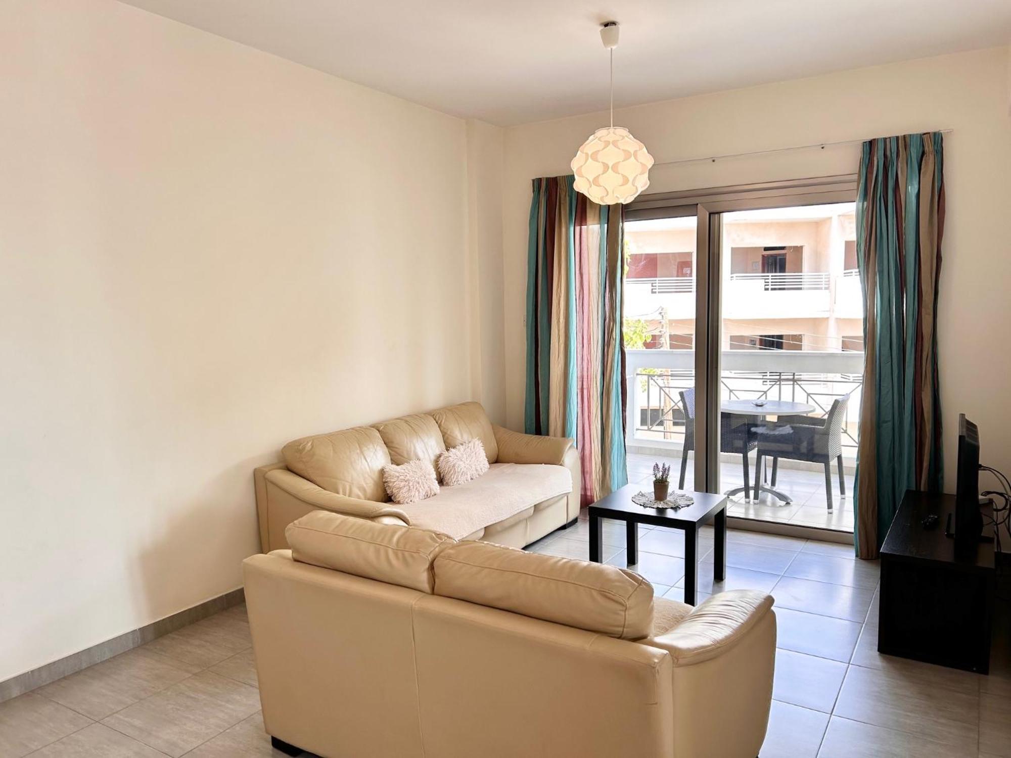 Sun Julz Apartments On The Beach Paphos Exterior foto