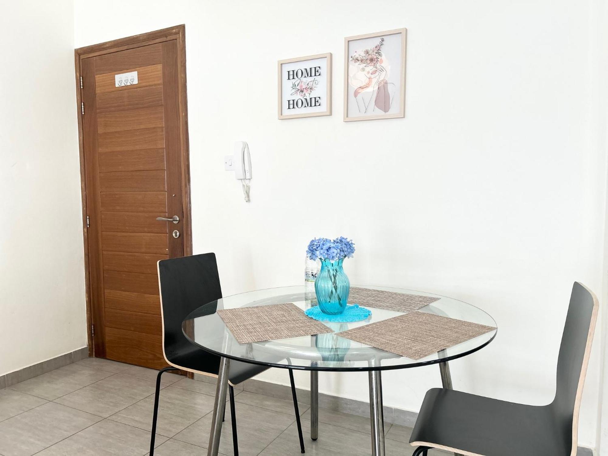 Sun Julz Apartments On The Beach Paphos Exterior foto